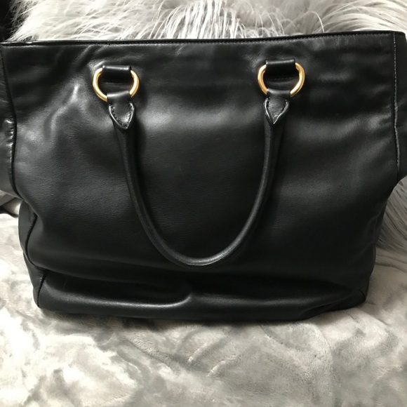PRADA HANDBAG (Authentic) - Picture 3 of 16